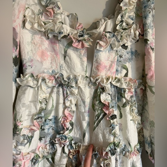 Needle and Thread floral gown NWOT🤍🤍🤍 - Picture 10 of 14